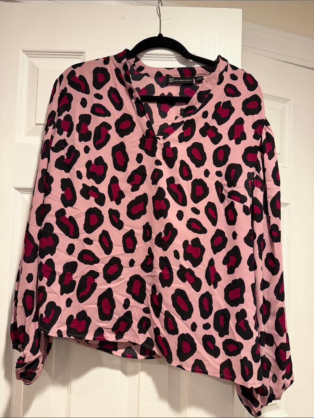 NY Collection Pink and Black Leopard V-Neck Blouse